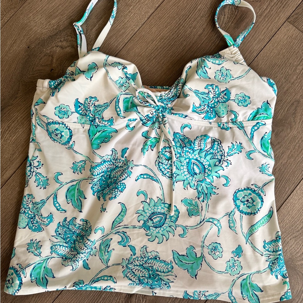 Lands End tankini. Great condition size 16